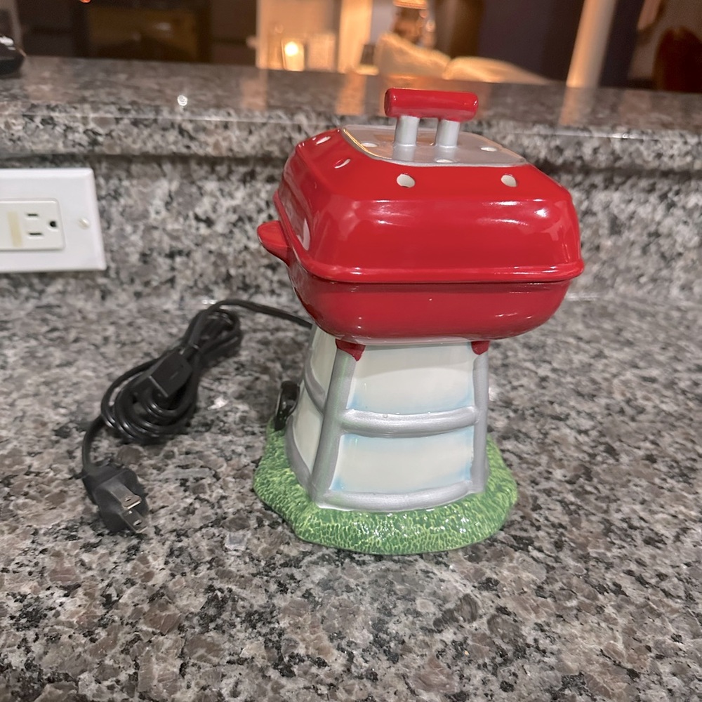 Scentsy wax warmer